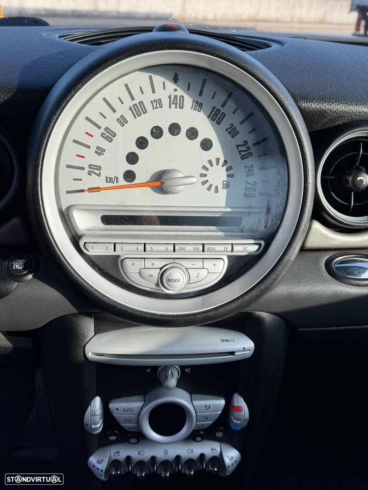MINI 3 Portas Cooper D - 6