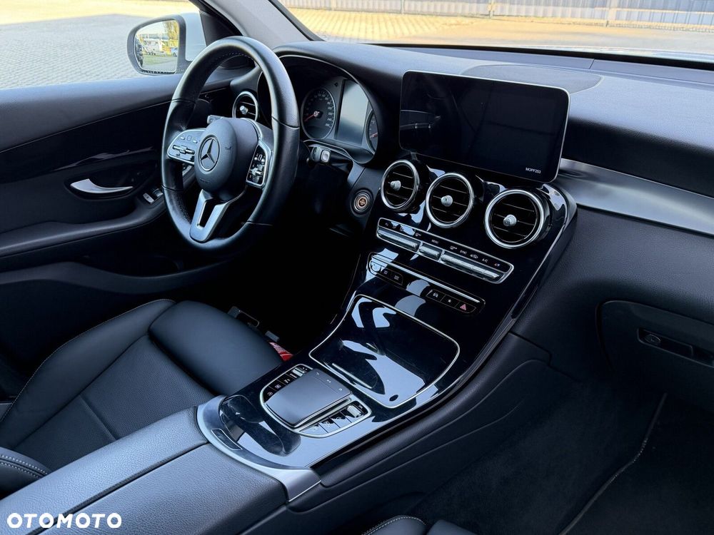 Mercedes-Benz GLC 200 d 4-Matic - 32