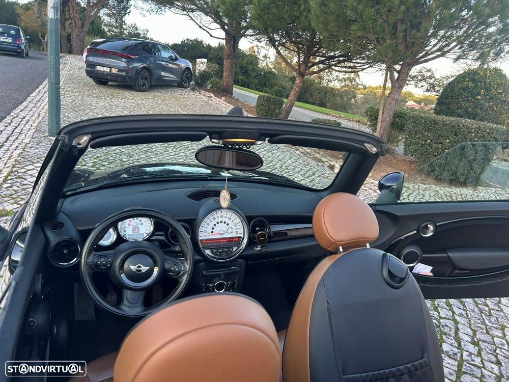 MINI Cabrio Cooper D - 16