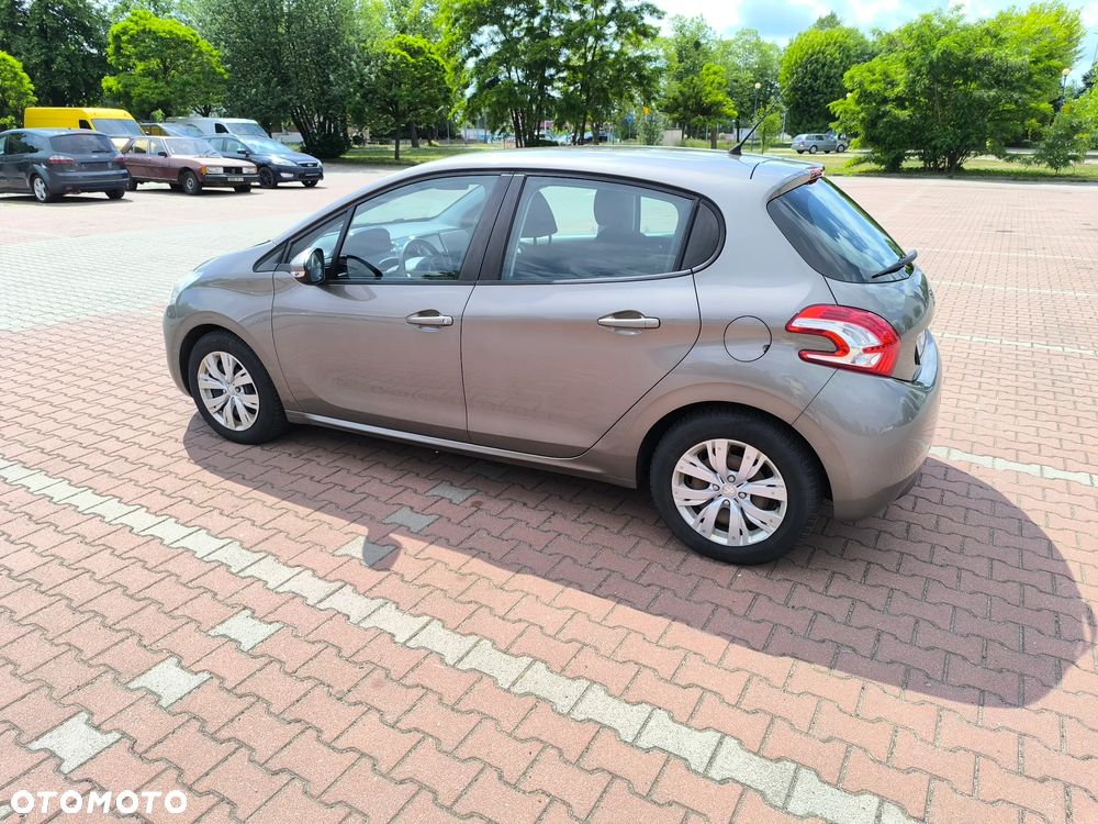 Peugeot 208 1.2 VTi Allure - 13