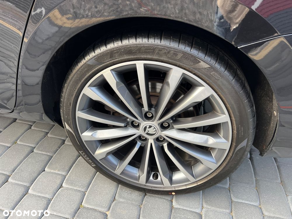 Skoda Superb 2.0 TSI 4x4 L&K DSG - 21