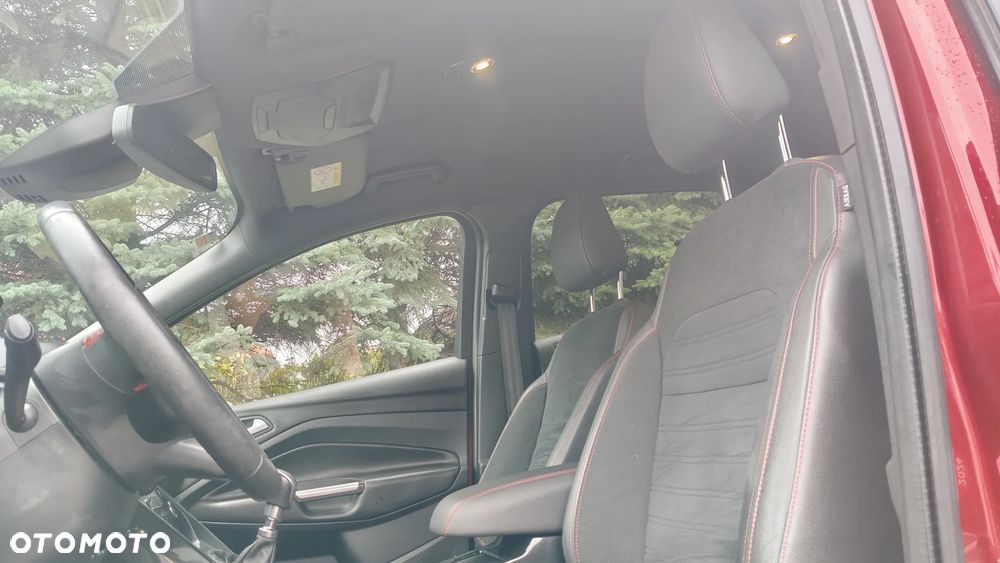 Ford Kuga - 13