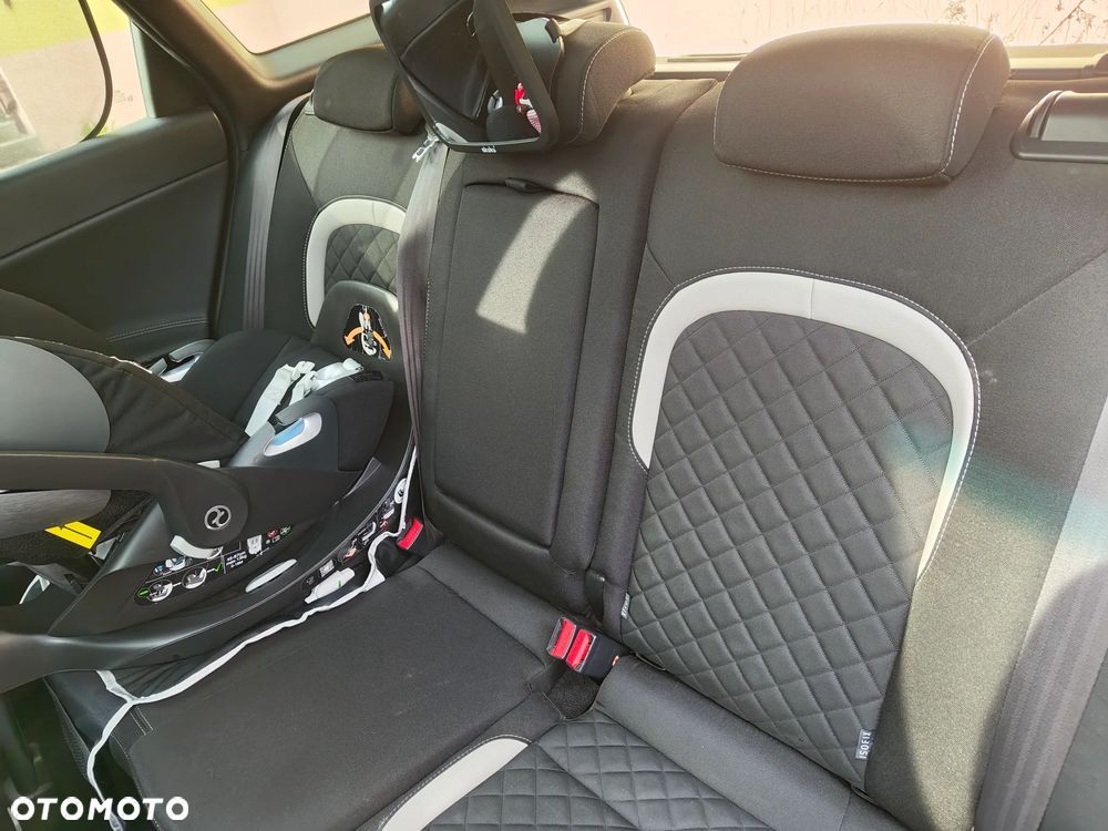 Kia Ceed 1.6 CRDi 136 ISG GT Line - 13