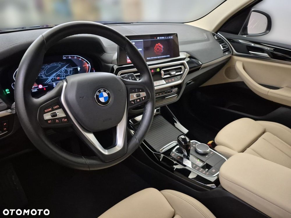 BMW X3 xDrive20i mHEV - 11
