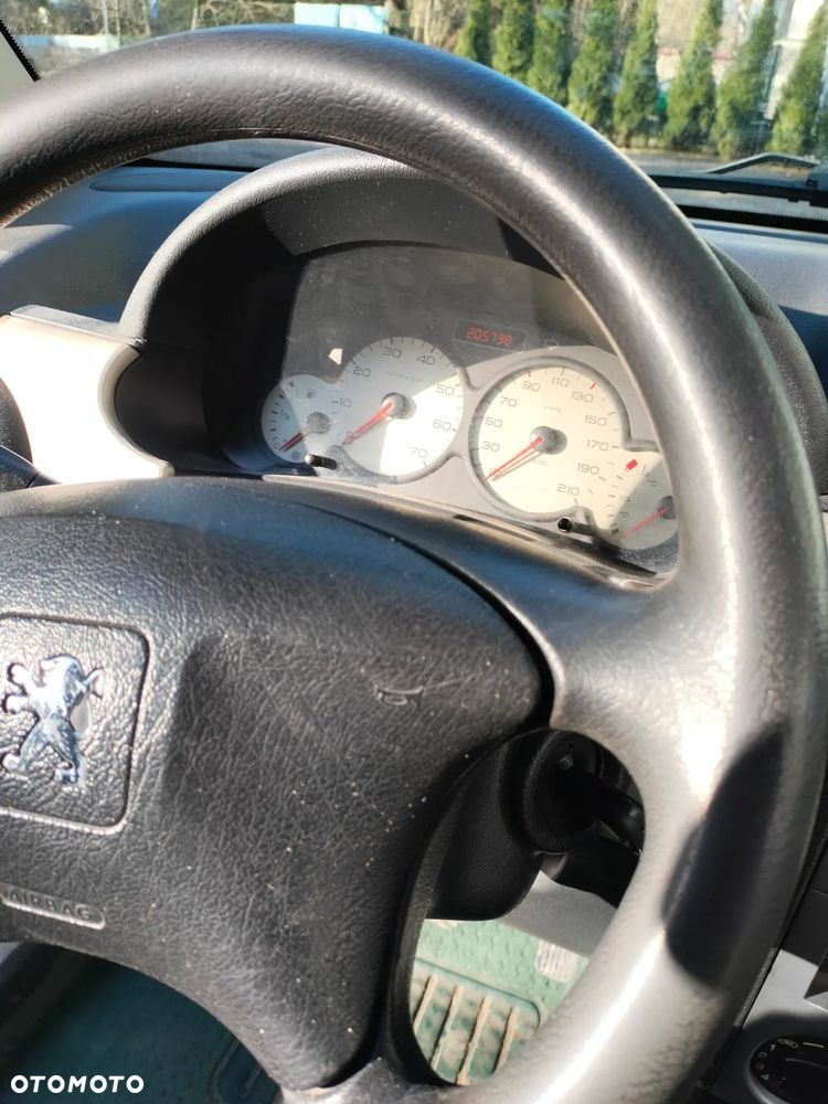 Peugeot Partner 1.6 HDI Trendy - 20