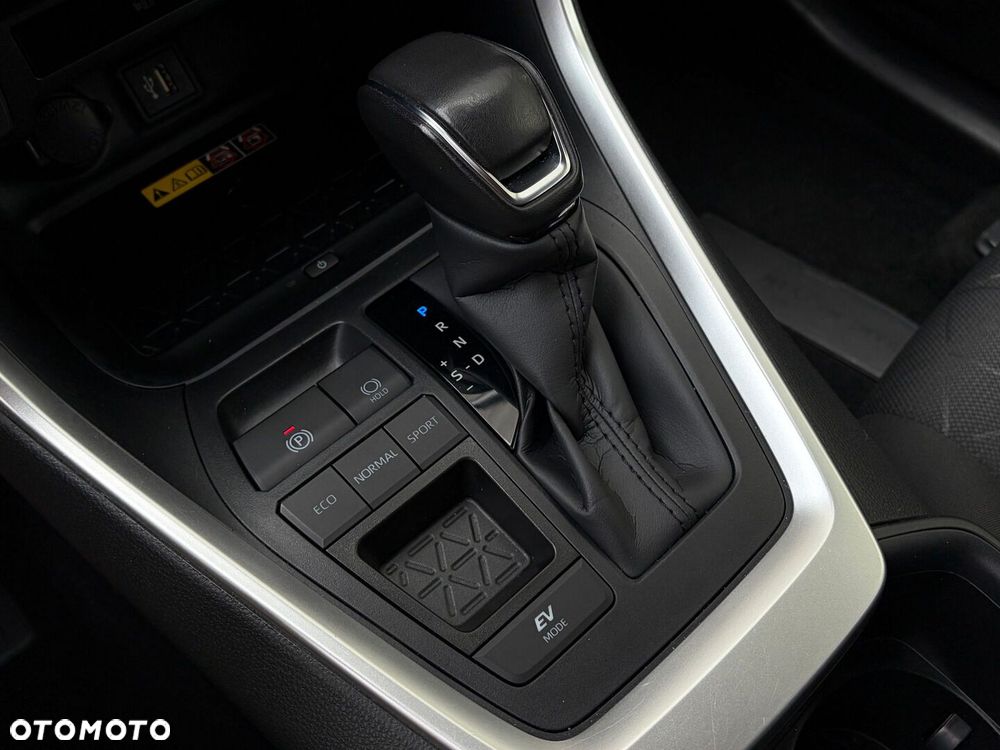 Toyota RAV4 - 17