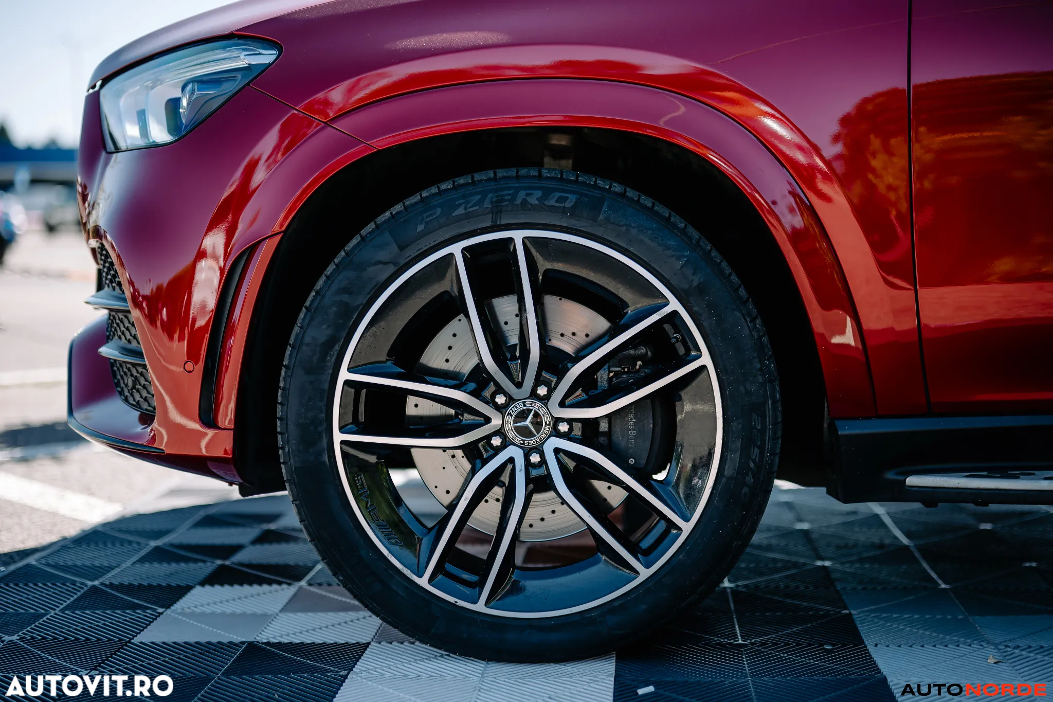 Mercedes-Benz GLE 400 d 4Matic 9G-TRONIC AMG Line - 8