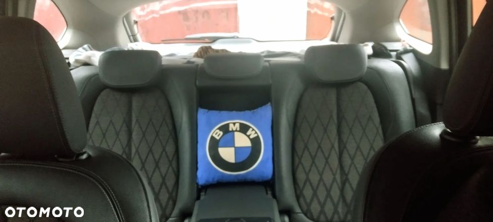 BMW X1 xDrive18d Business Edition - 12