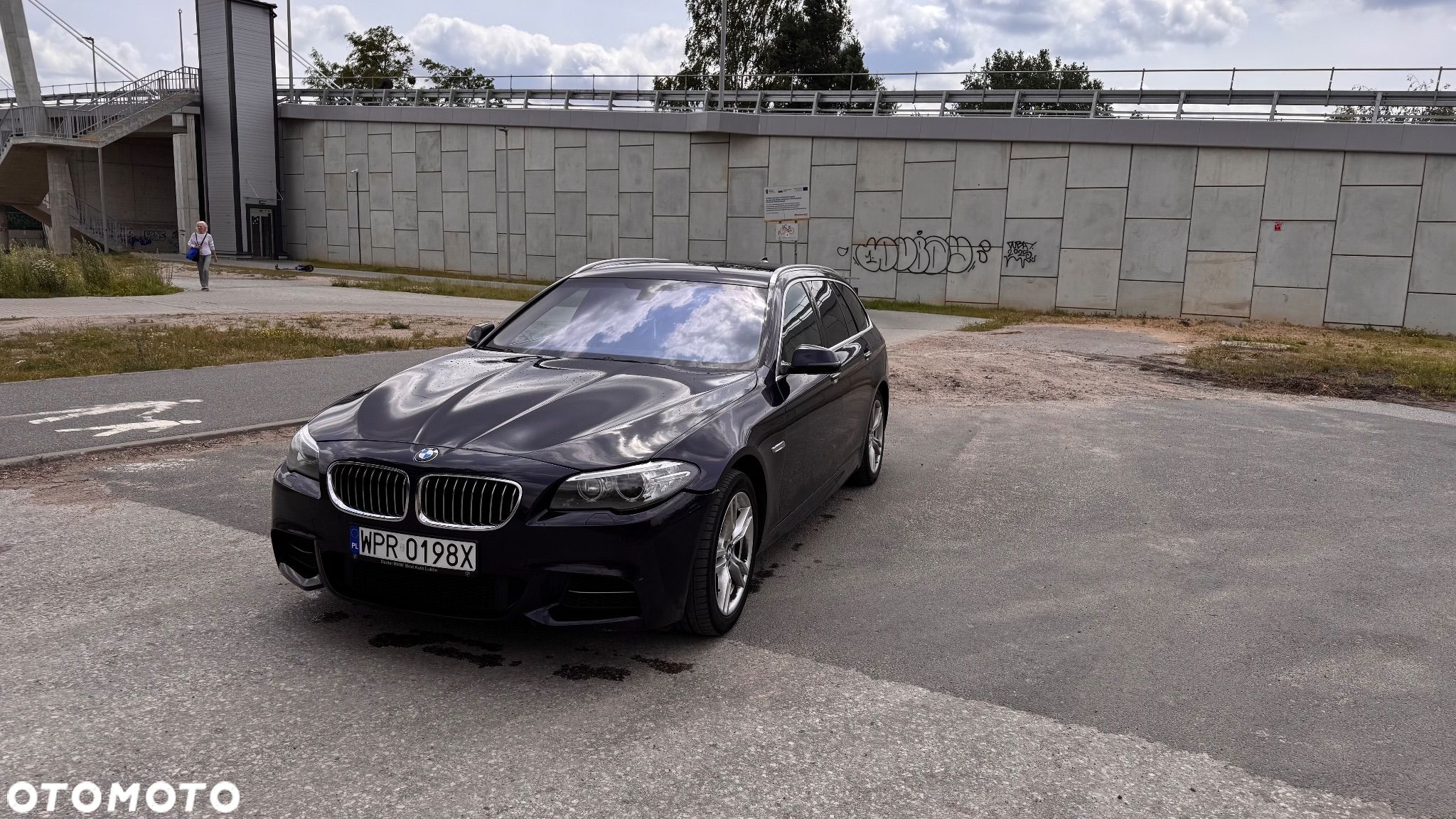 BMW Seria 5 520d Touring - 1