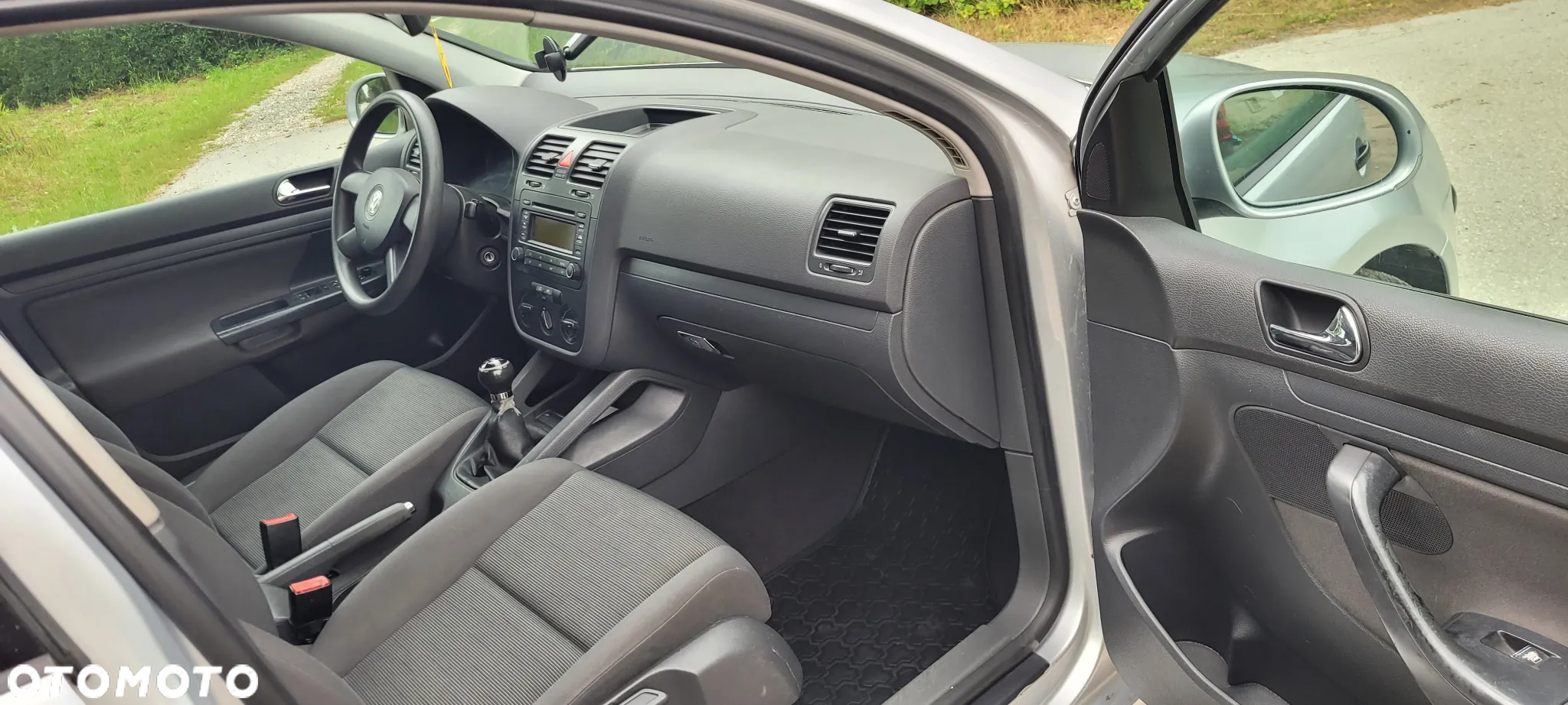 Volkswagen Golf - 26