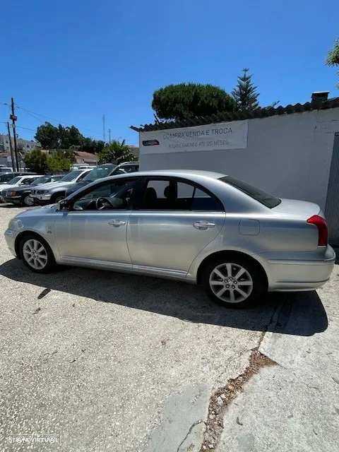 Toyota Avensis SD 2.0 D-4D - 13