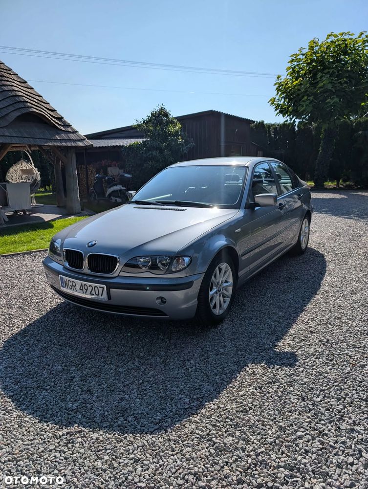 BMW Seria 3 318i - 5