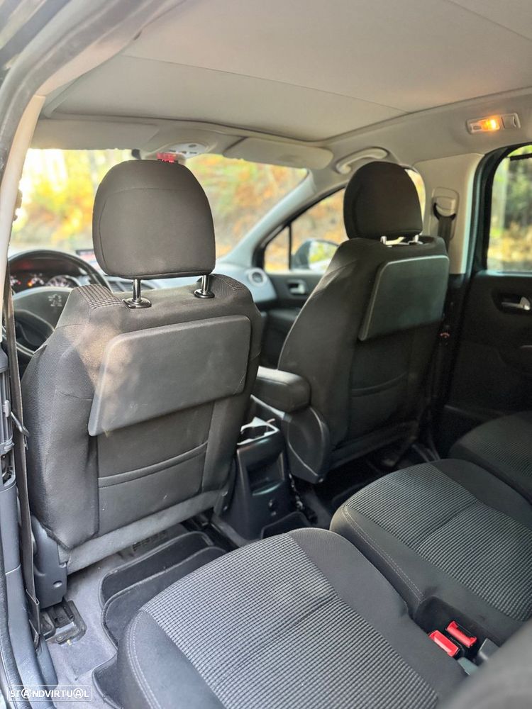 Peugeot 5008 1.6 HDi 7L Allure - 19