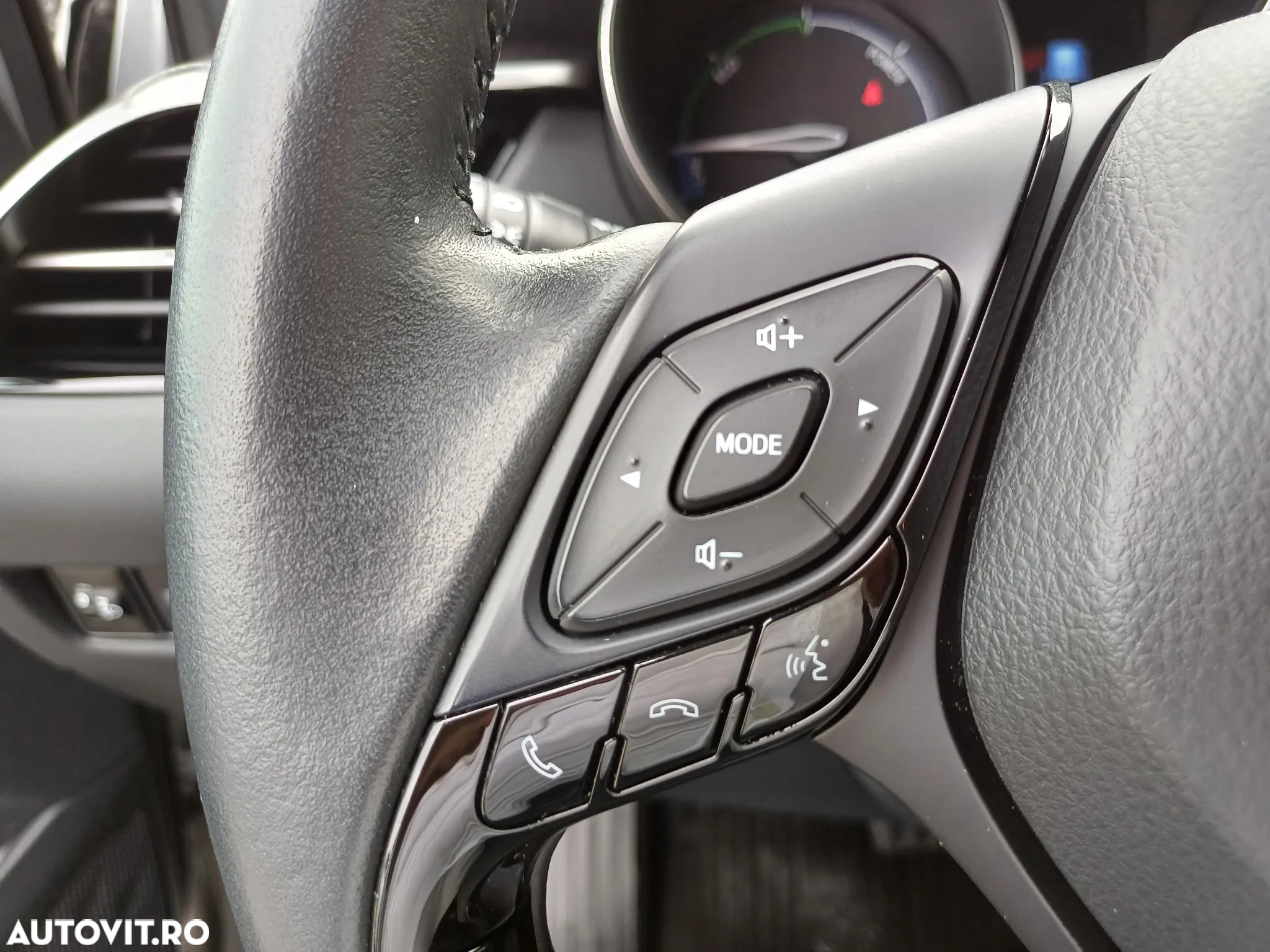 Toyota C-HR 2.0 HSD 184 CP 4x2 CVT Style - 16
