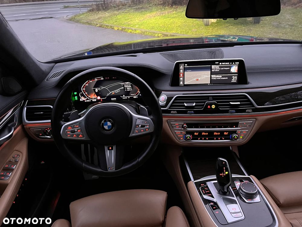 BMW Seria 7 740d xDrive - 19