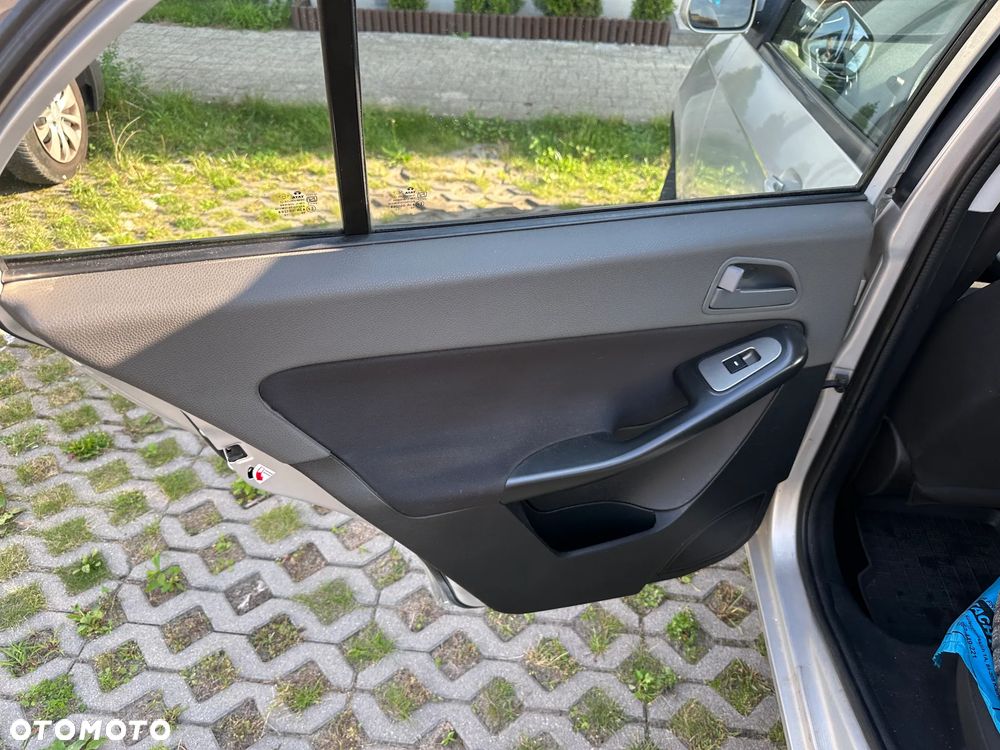Tata Indica Vista 1.4 Safire - 19
