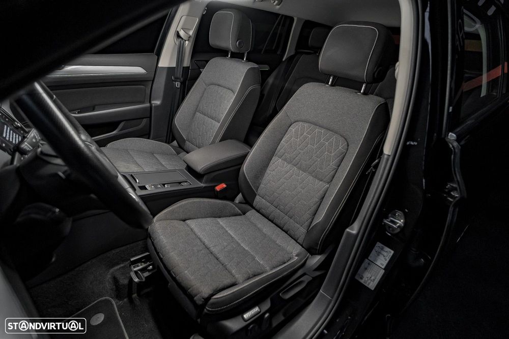 VW Passat Variant - 18