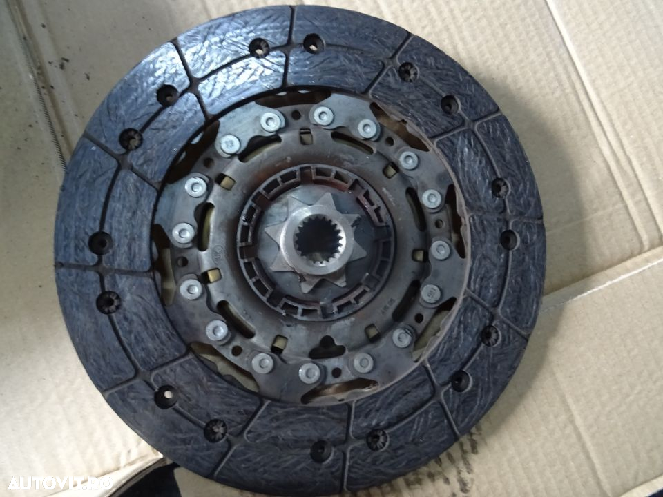 Vand Volanta Placa Disc (Kit Ambreiaj) Opel Zafira B 1.7 CDTI Z17DTR Euro5 din 2011 cod: 9223223 - 4