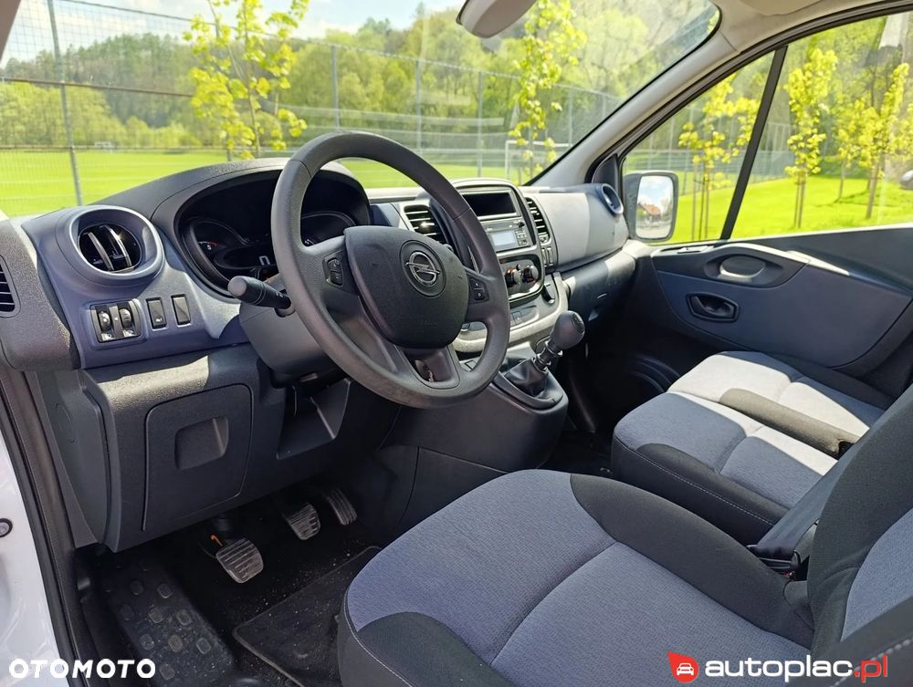 Opel VIVARO - 11