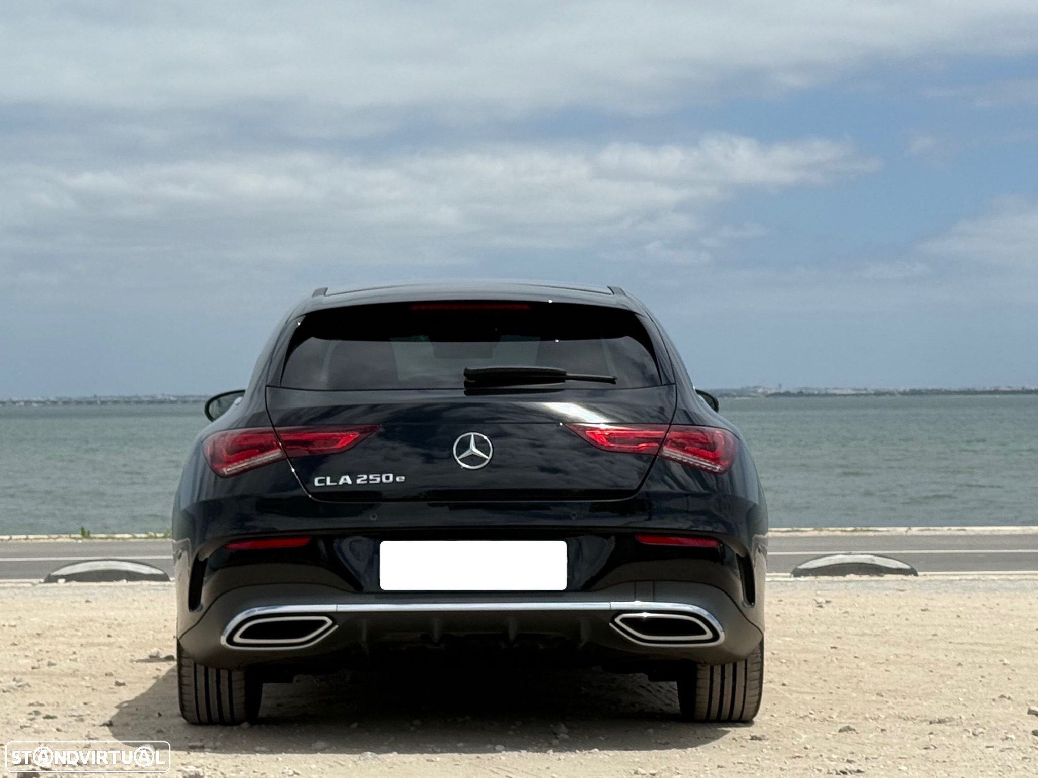 Mercedes-Benz CLA 250 e Shooting Brake AMG Line - 4