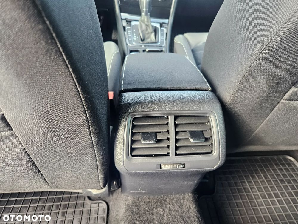 Volkswagen Golf VII 1.4 TSI BMT Comfortline DSG - 25