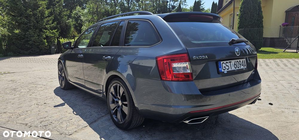 Skoda Octavia 2.0 TDI RS DSG - 4