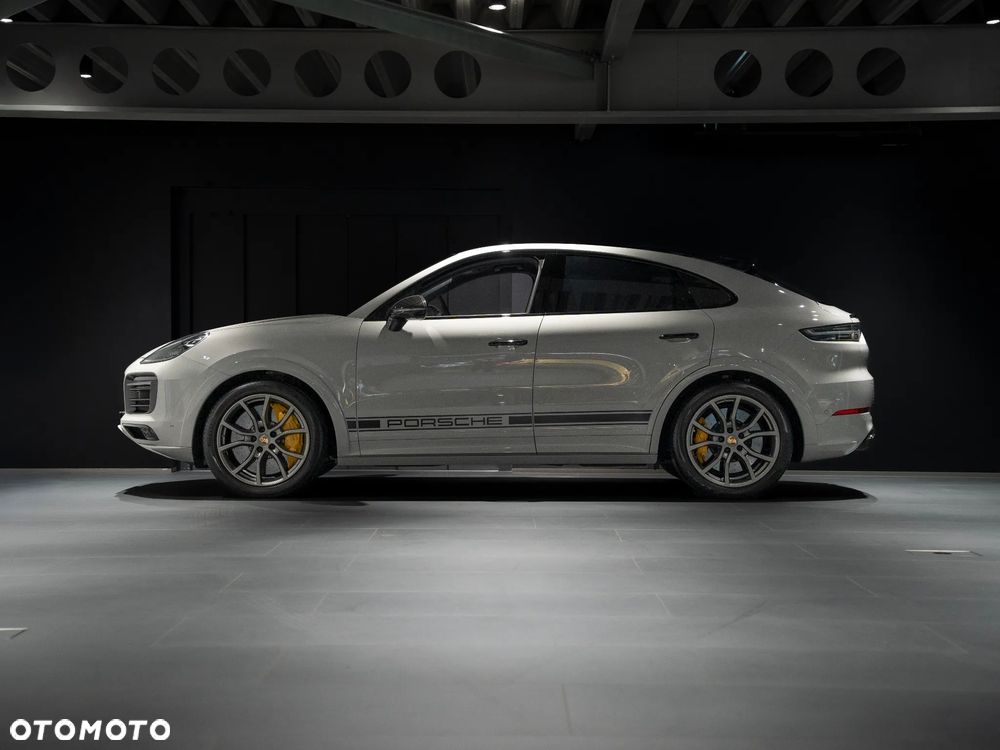 Porsche Cayenne - 2