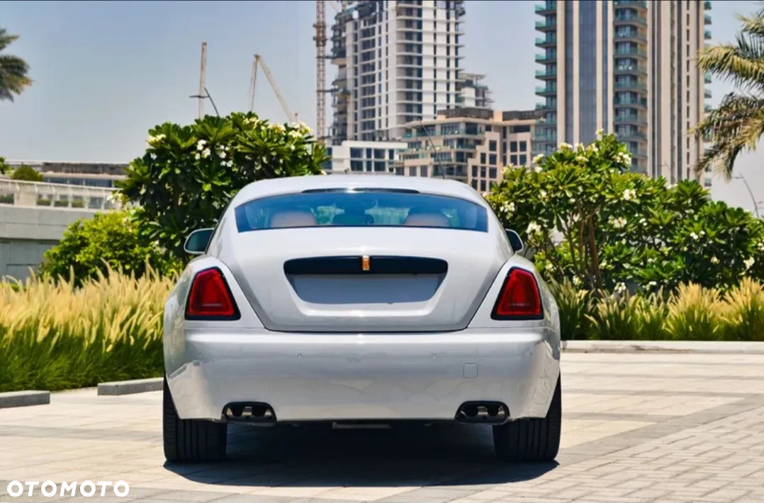 Rolls-Royce Wraith Black Badge - 12