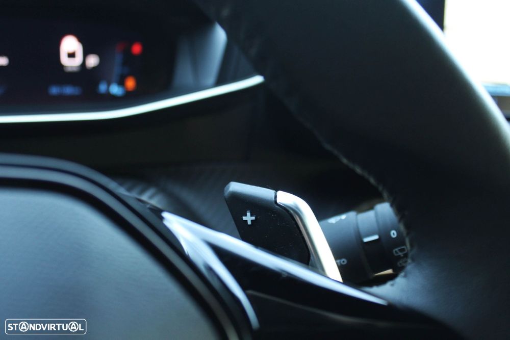 Peugeot 208 1.2 PureTech Allure Pack EAT8 - 13