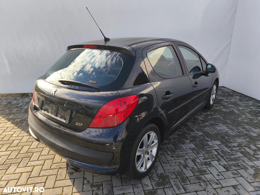 Peugeot 207 1.6HDI Trendy - 5