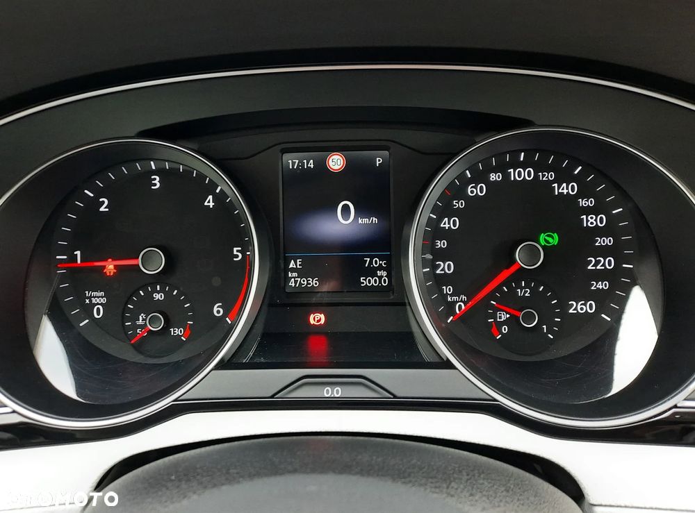 Volkswagen Passat 2.0 TDI Elegance DSG - 26