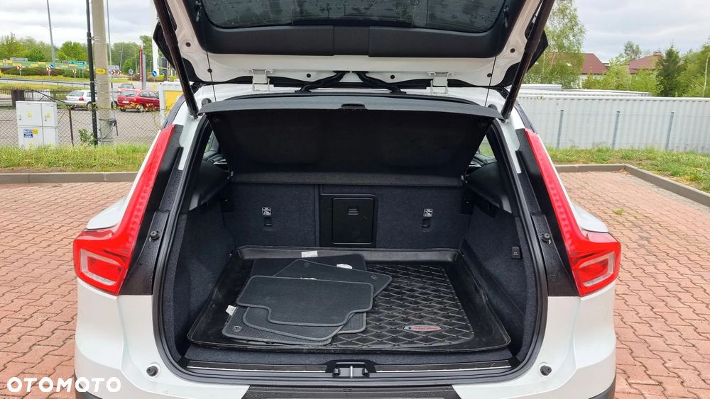 Volvo XC 40 D3 SCR R-Design - 6