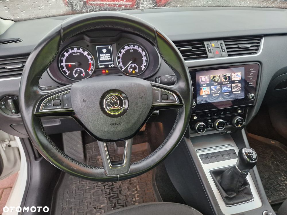 Skoda Octavia 1.6 TDI SCR Ambition - 11