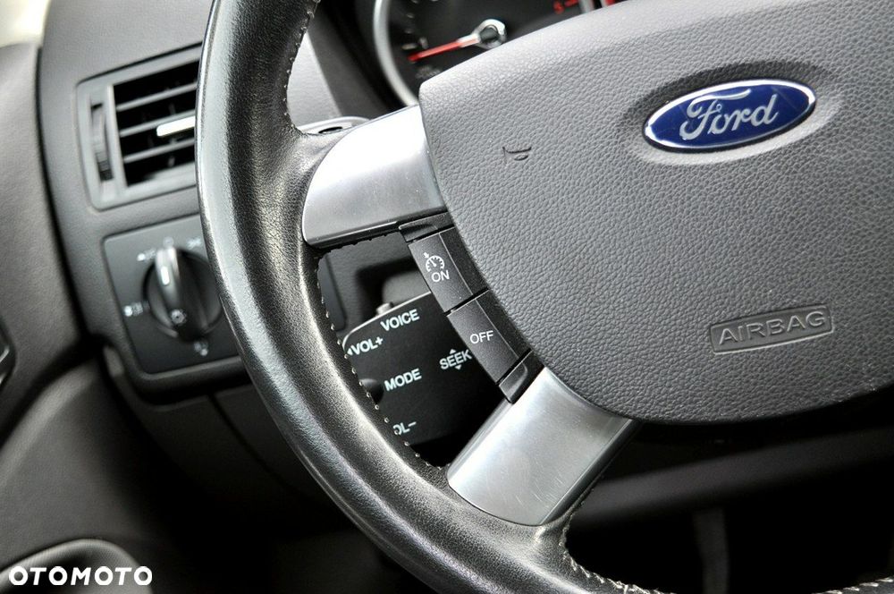 Ford Kuga 2.0 TDCi Titanium - 21