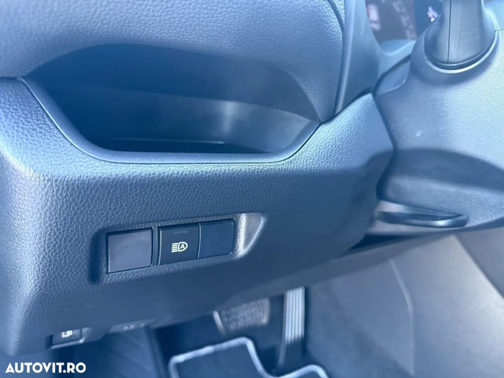 Toyota RAV4 - 11