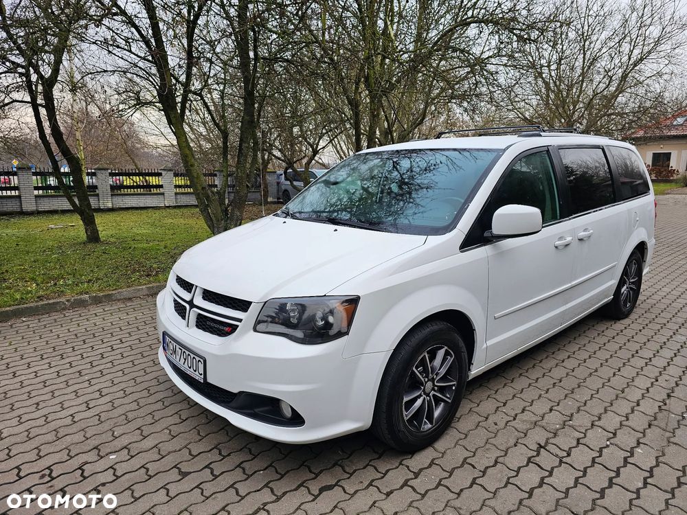 Dodge Grand Caravan 3.6 R/T - 1