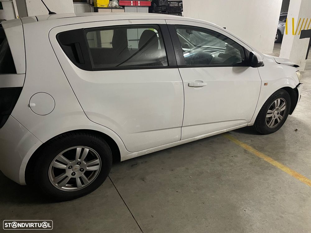Chevrolet Aveo 1.2 LS - 3