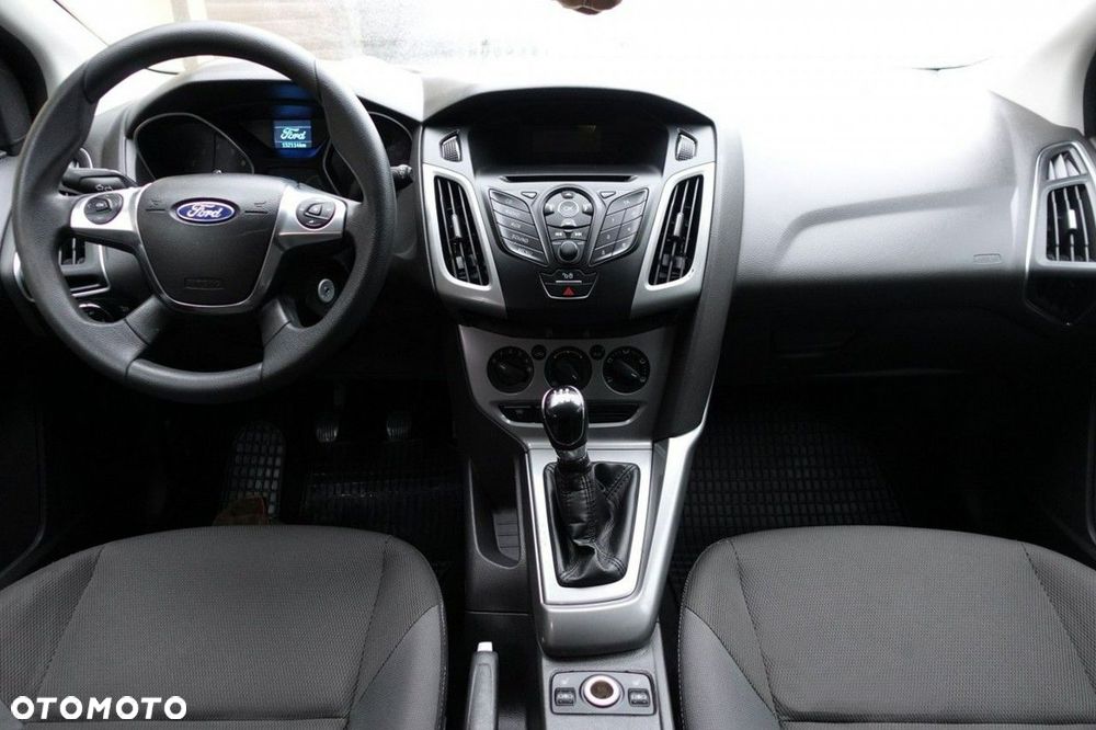 Ford Focus - 13