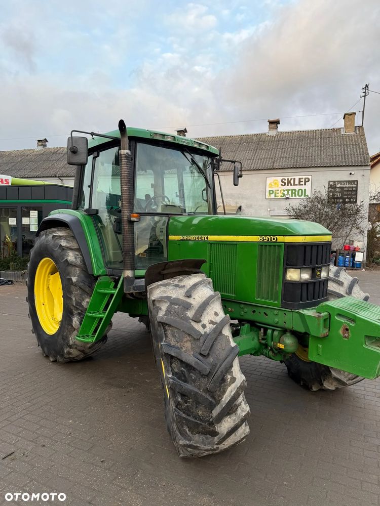 John Deere 6910 - 8