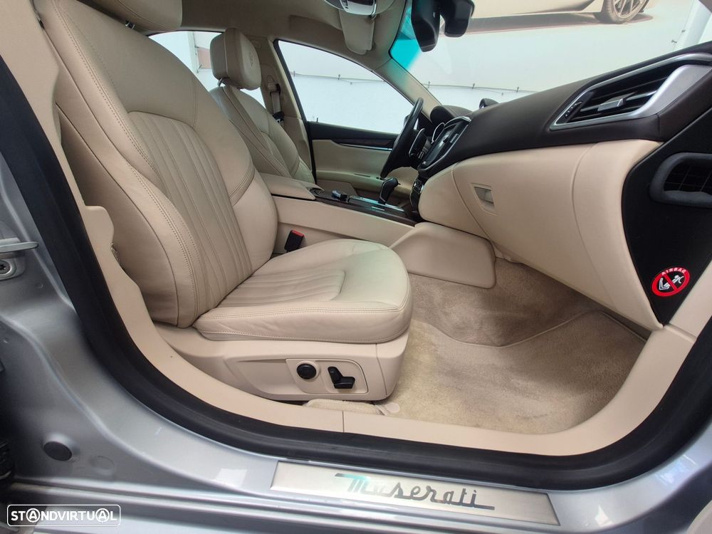 Maserati Ghibli 3.0 V6 S Q4 - 32
