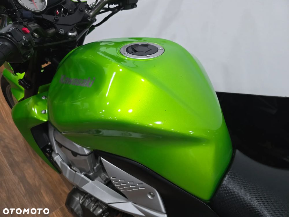 Kawasaki Z - 11