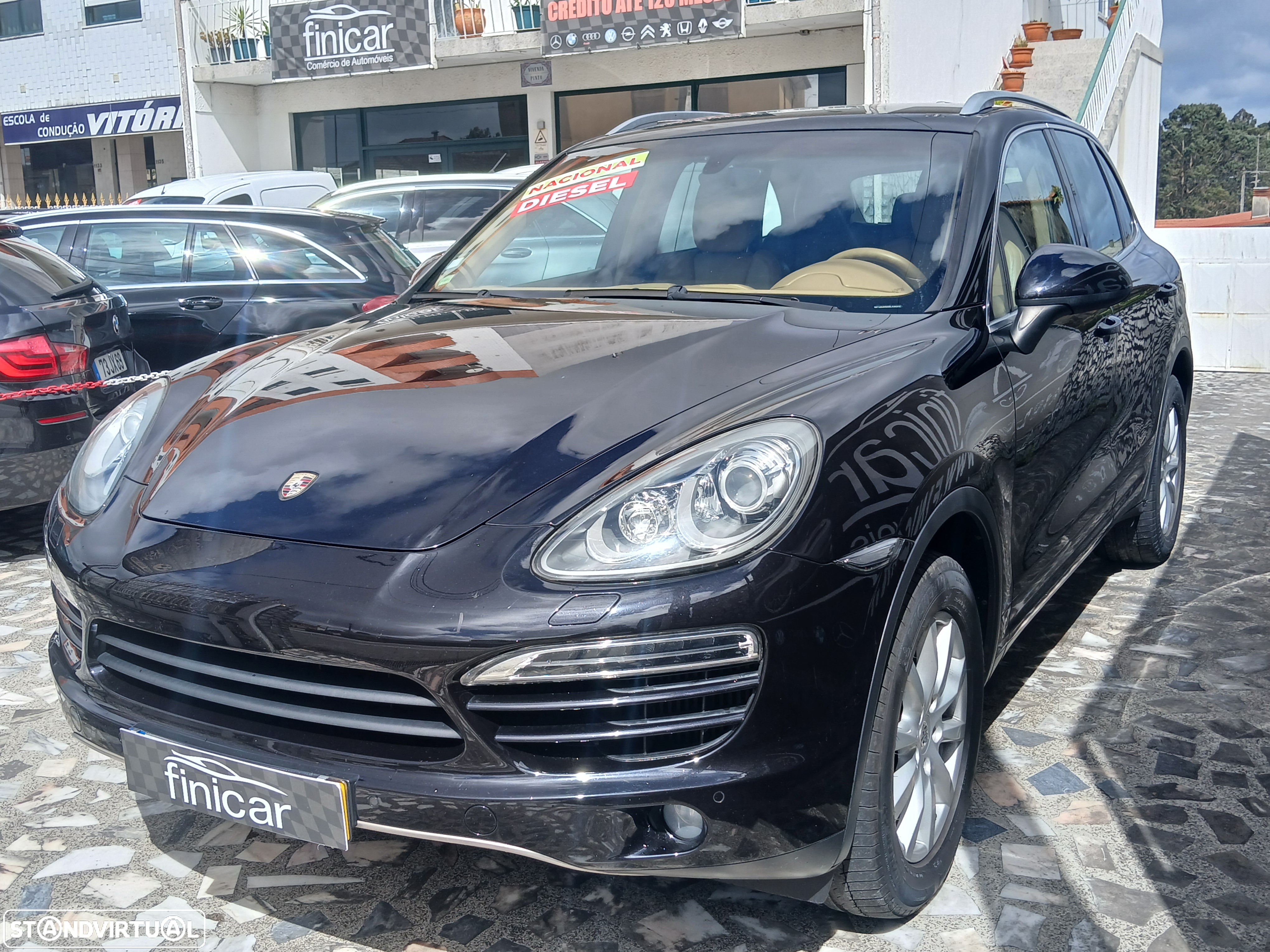 Porsche Cayenne - 6