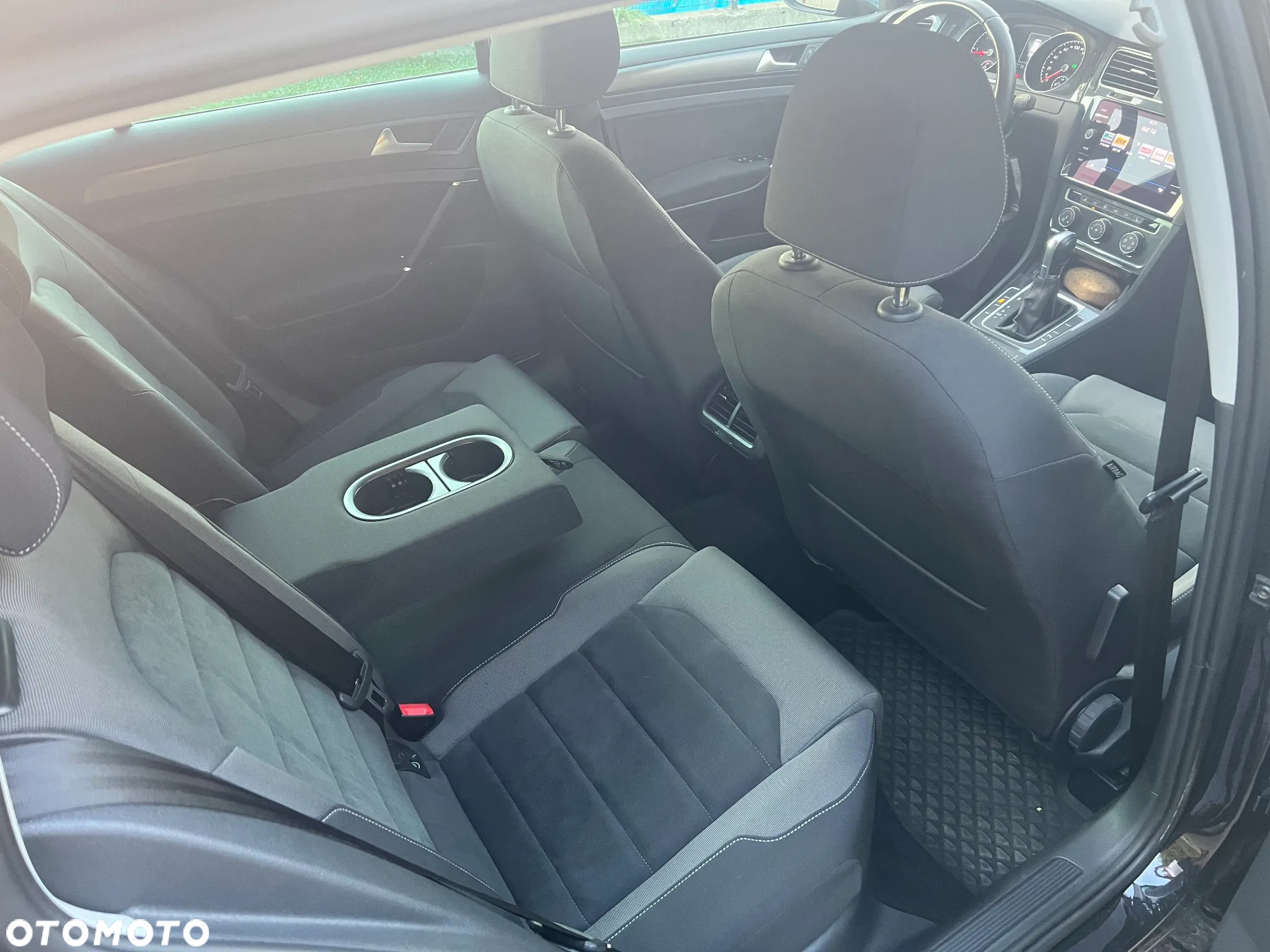 Volkswagen Golf - 5