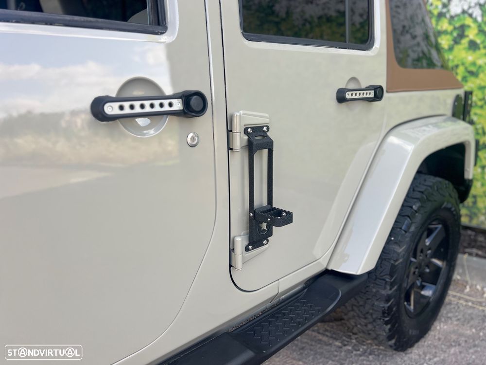 Jeep Wrangler Unlimited - 19