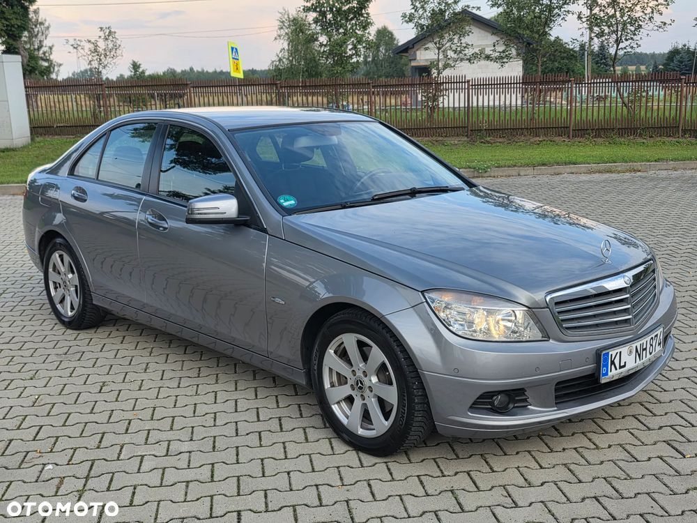 Mercedes-Benz Klasa C 180 Kompressor BlueEFFICIENCY - 2