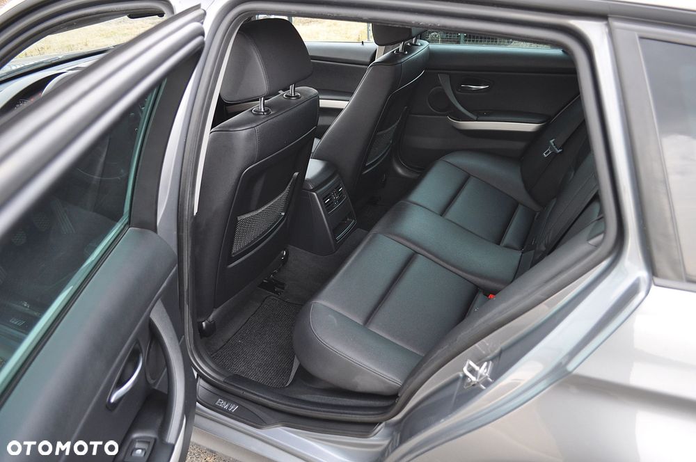 BMW Seria 3 316d Modern Line - 12