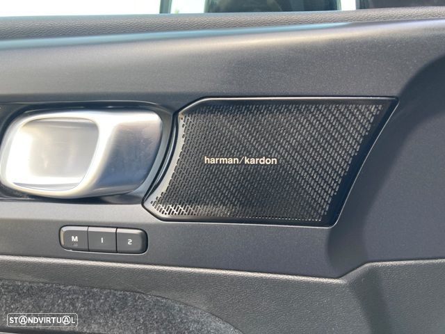 Volvo XC 40 T4 Geartronic R-Design - 28