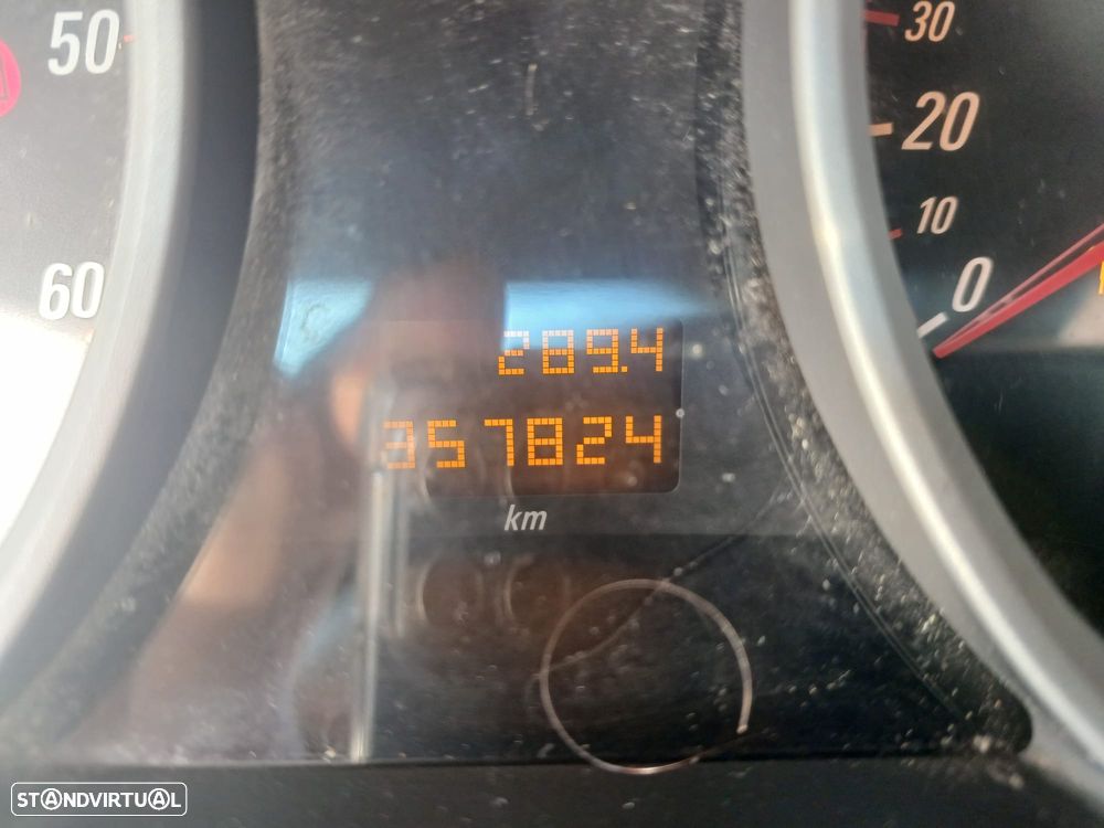 Opel Astra GTC 1.9 CDTI - 1