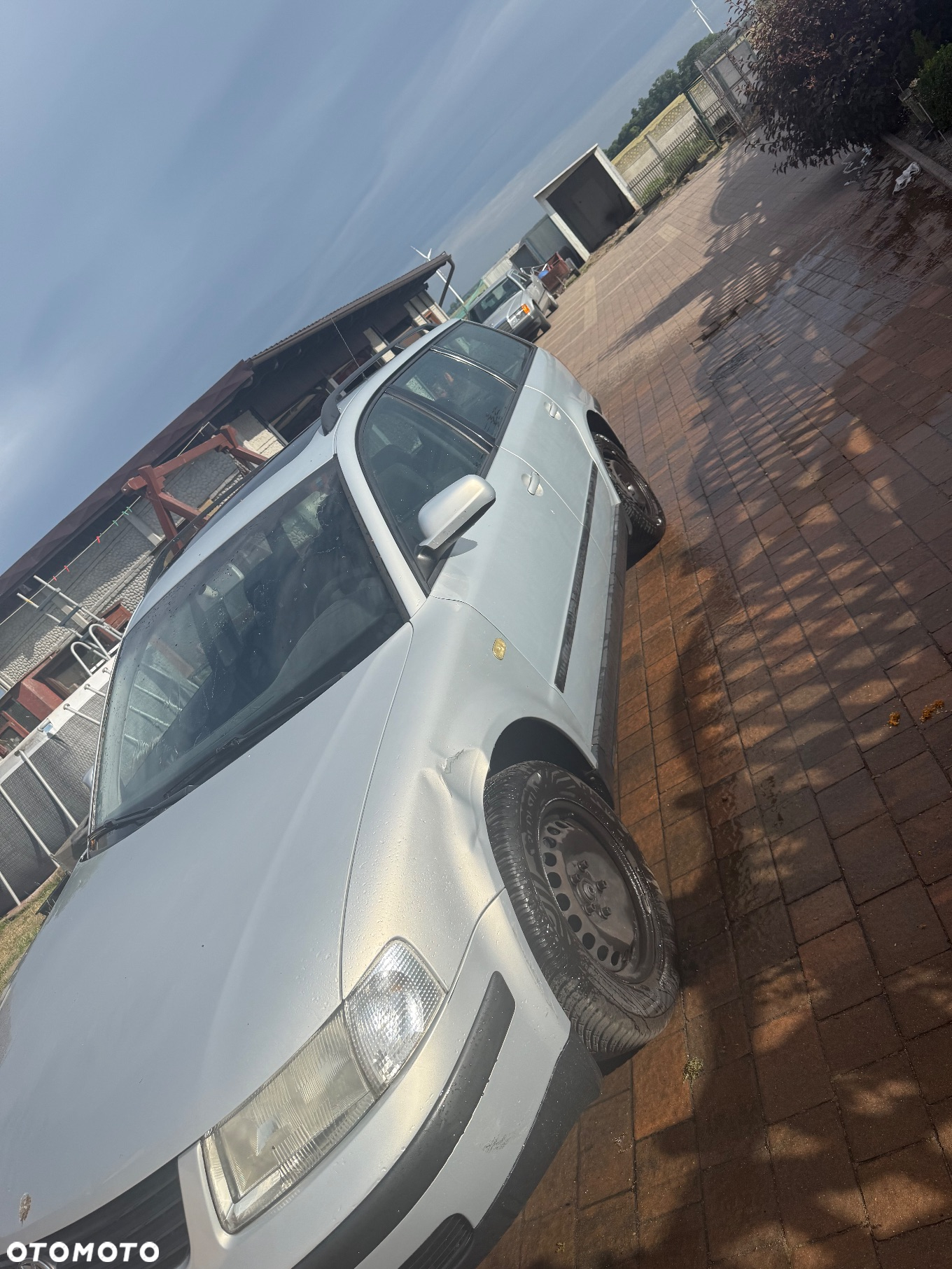 Volkswagen Passat - 2