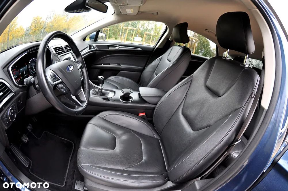 Ford Mondeo 2.0 EcoBlue Titanium - 23